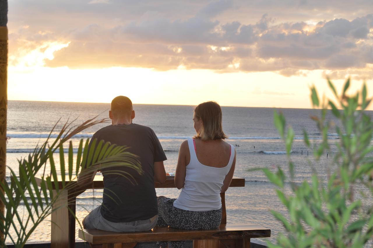 Pradana Beach Inn Luxury Batununggul Buitenkant foto