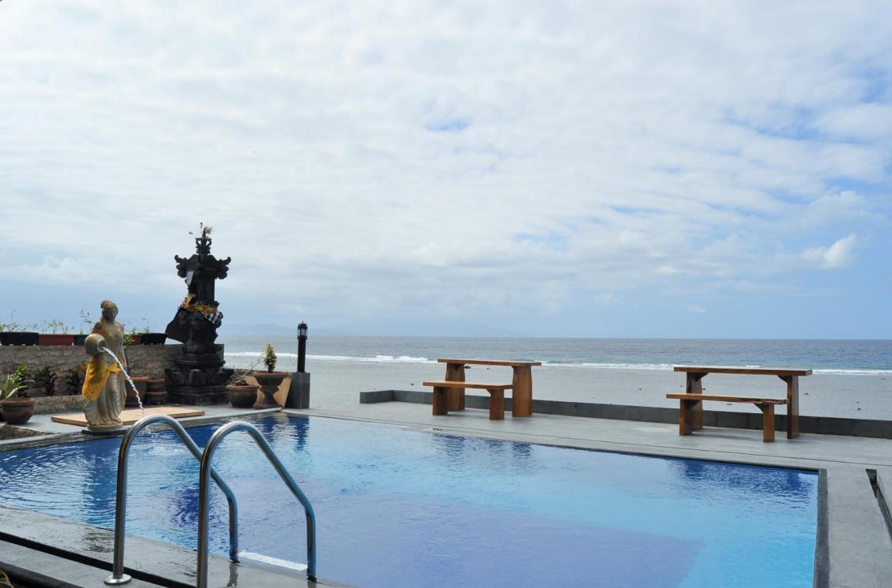 Pradana Beach Inn Luxury Batununggul Buitenkant foto