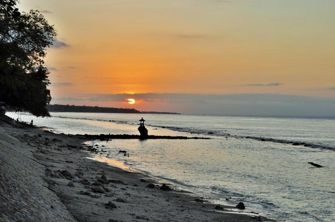 Pradana Beach Inn Luxury Batununggul Buitenkant foto